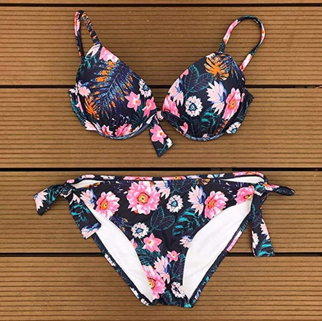 Ausgefallene Bikinis mit großen Cups Übersicht & Kauftipps